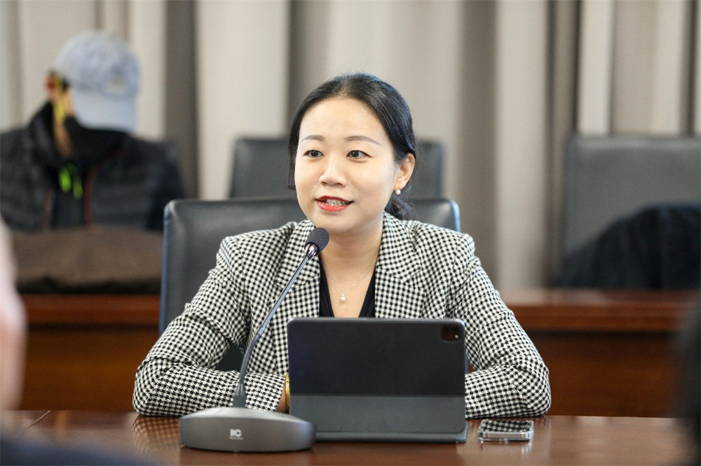 3U4A9830~1.jpg