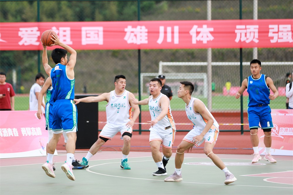吉利学院vs西南交通大学2.jpg