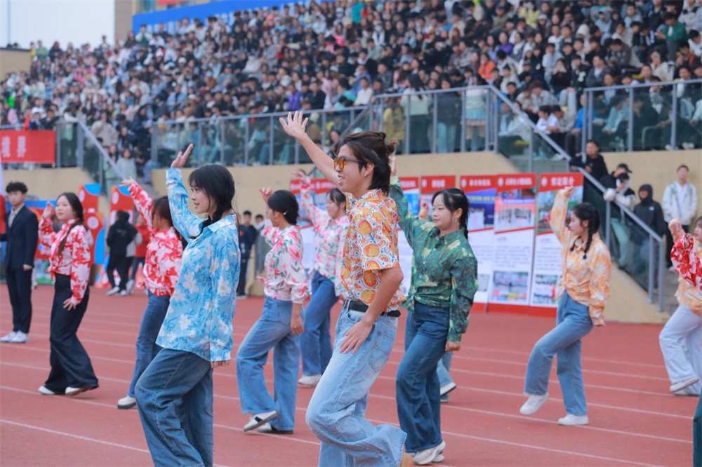 图片8.jpg 图片8.jpg