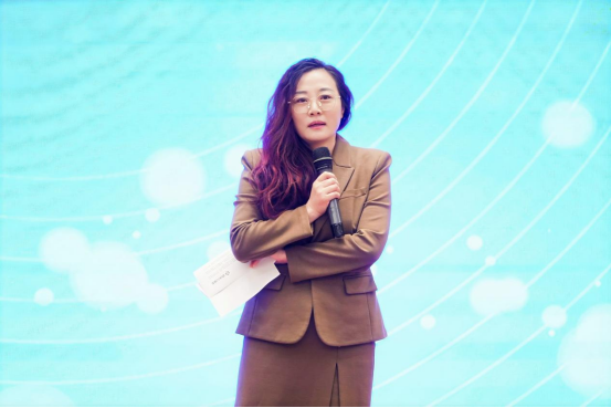 2024“数字经济产教创新合作论坛”暨吉利学院长三角校友企业联盟成立大会在嘉兴国家电子商务示范基地隆重举行488.png 2024“数字经济产教创新合作论坛”暨吉利学院长三角校友企业联盟成立大会在嘉兴国家电子商务示范基地隆重举行488.png